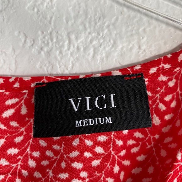 VICI tyche size M short sleeve red floral romper elastic waist pockets & belt - Picture 8 of 9